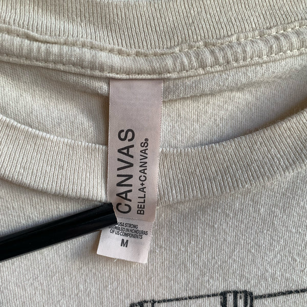 Arctic Monkeys Distortion Pedal T-Shirt – Indie Rock Vintage White – Medium