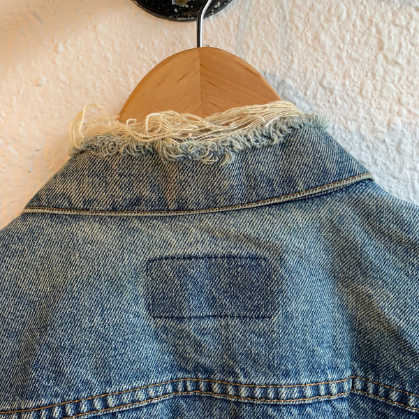 Vintage 80s Levis Distressed Denim Jacket 23” x 24”
