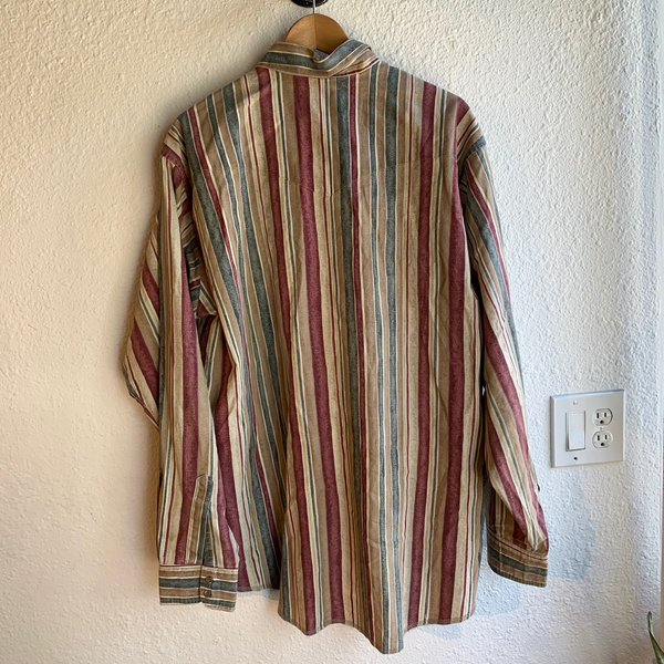 VTG Cowboy Cut Long Tails Wrangler Button Up - #047